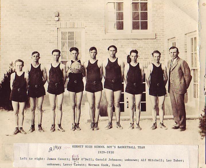 1929-30_Basketball_Team.JPG